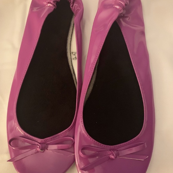 🆑👣Foldable Flats - Picture 2 of 3